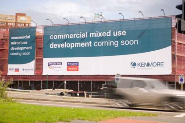 UV Resistant Large Format Mesh Banners 1.02m - 3.20m Width For Outdoor