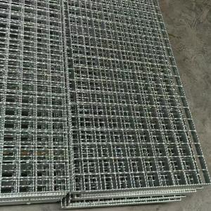 China 30mm Bearing Bar Pitch Serrated Steel Grating OEM Availability factory