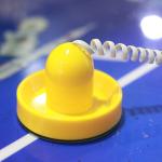 Bilingual Coin Operated Air Hockey Table With Electronic Scoreboard