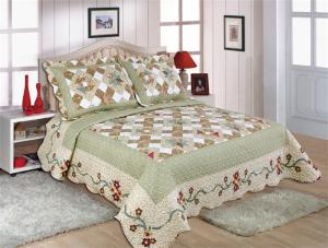 China Matched Printed Designs Home Bed Quilts Country Style 180x240cm For Bedcovers factory