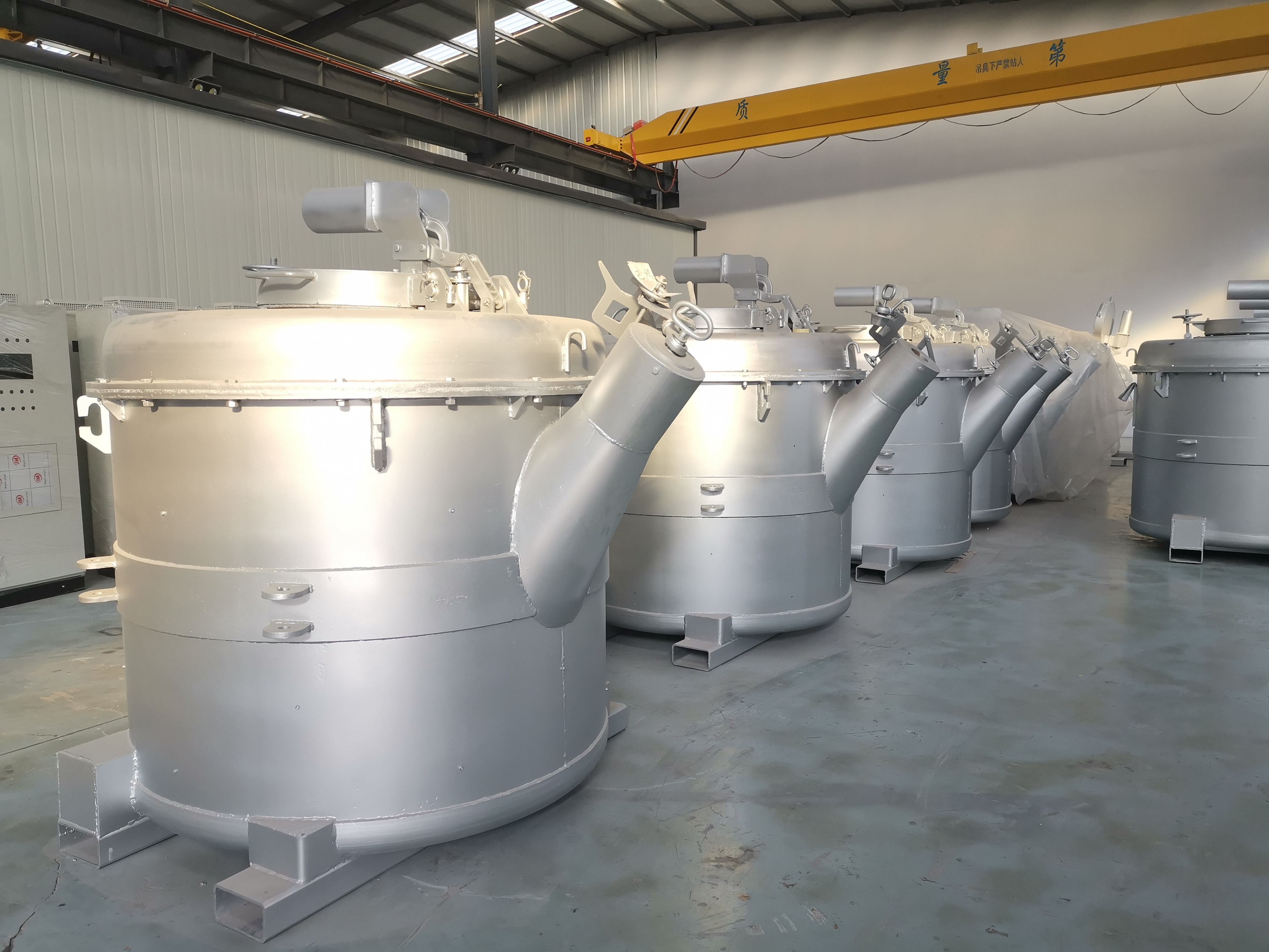 Molten Aluminium Melting And Holding Furnace With Great Thermal Insulation Layer