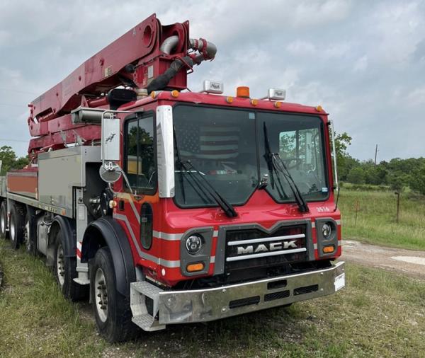 Used Zoomlion Diesel Truck Concrete Pump with Max. Aggregate Diameter of 24-36