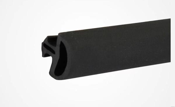 China extrusion epdm seal strip factory