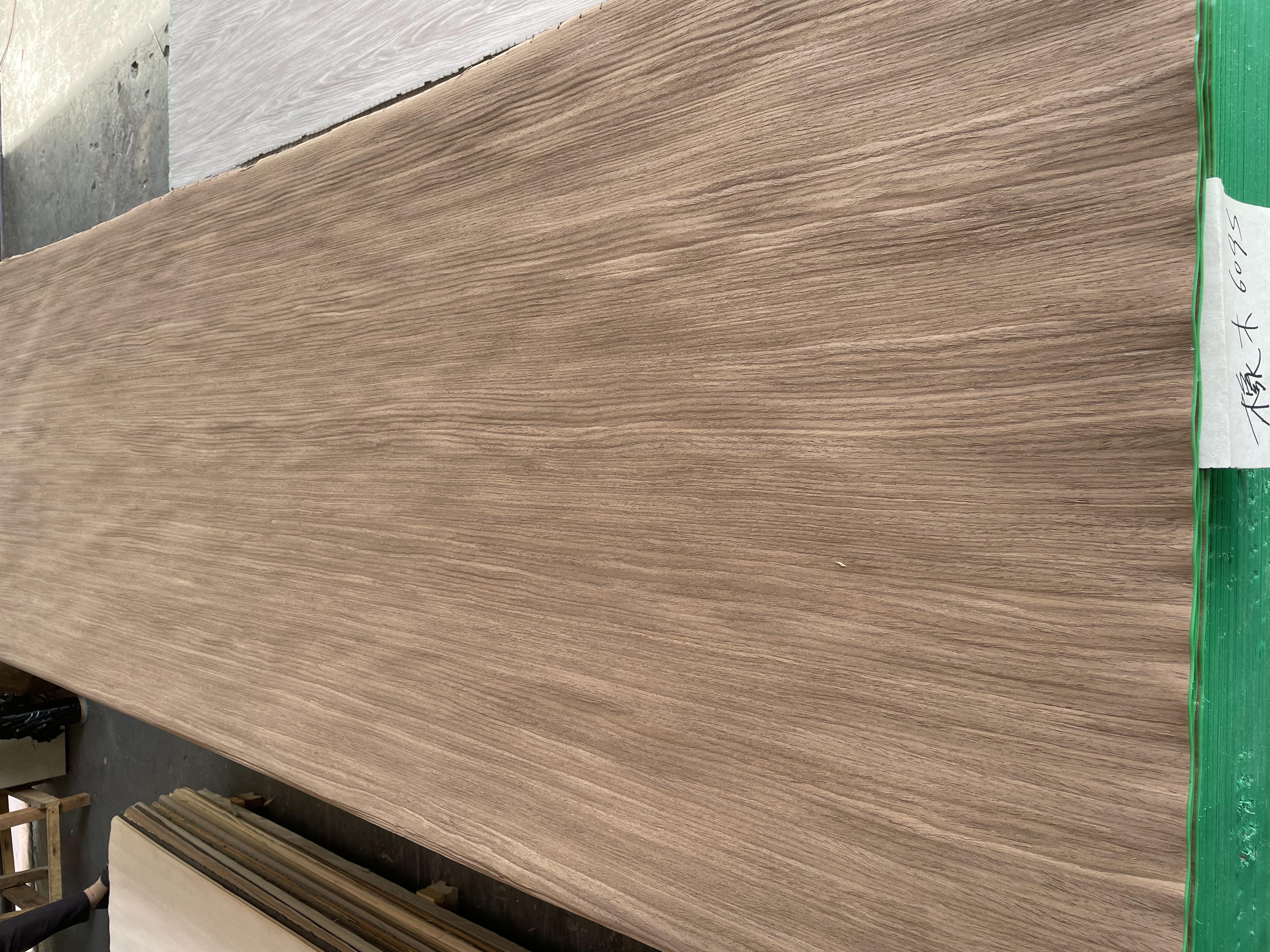 High Quality Oak Engineered Wood Veneer for Plywood MDF Board