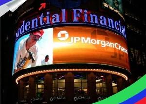 China Curved Exterior Led Screen , P10 Outdoor Full Color Led Display Long Distance factory