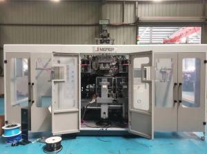 China Three Head Plastic Bottle Blow Moulding Machine With IML System factory