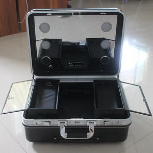 China Aluminum professional beauty make up case with light mirror wheel case factory