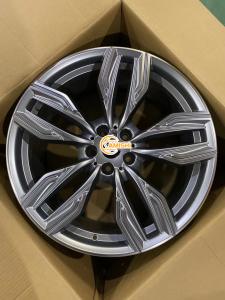 China Cast 8.5J ET25 20 Inch Aluminum Rims BMW M760 Fit Tire 245 40 R20 factory