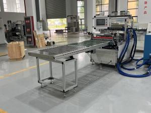 China The hot melt adhesive dispensing machine is an environmentally friendly and fully compatible gluing machine factory