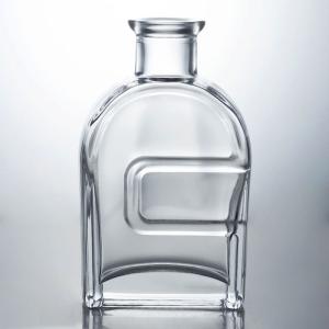China Custom Squircle Glass Liquor Bottle for Gin Rum Brandy Vodka and Cork Stopper Included factory
