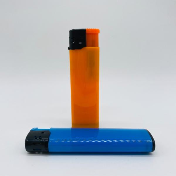 China Custom Logo Electric Gas Lighter with Refillable Function and Plastic Material factory