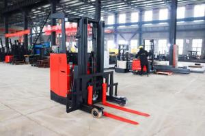China YONGJIELI Electric Reach Forklift Capacity 2500 KG With 48V Lead-Acid Battery factory