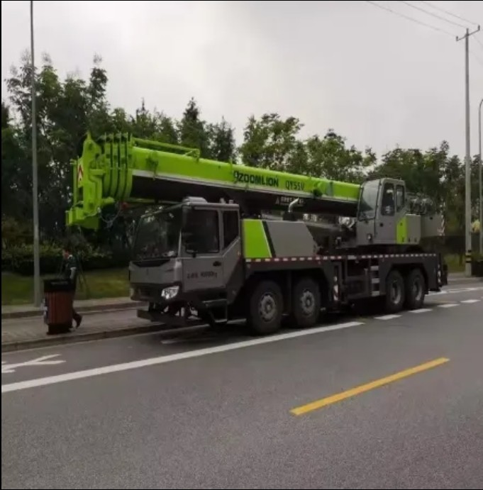 Used ZOOMLION 50 Ton 2000 Hours Truck Crane