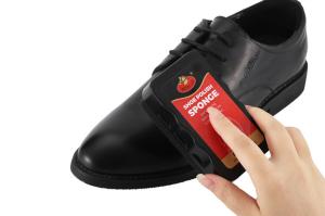 China Shoe Shine Sponge Hanging Holes Supermarket Shelves Shining Shoes Care European Market OEM Processing factory
