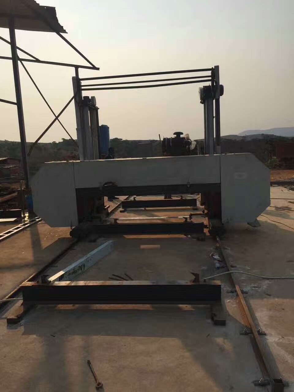 Diesel Powered Large Bandsaw Mill 1500mm 80HP Bandsaw Wood Mill