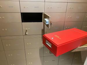 China Aluminium Alloy W5000mm Bank Vault Room , Prefab Safe Room With ISO Certificate factory