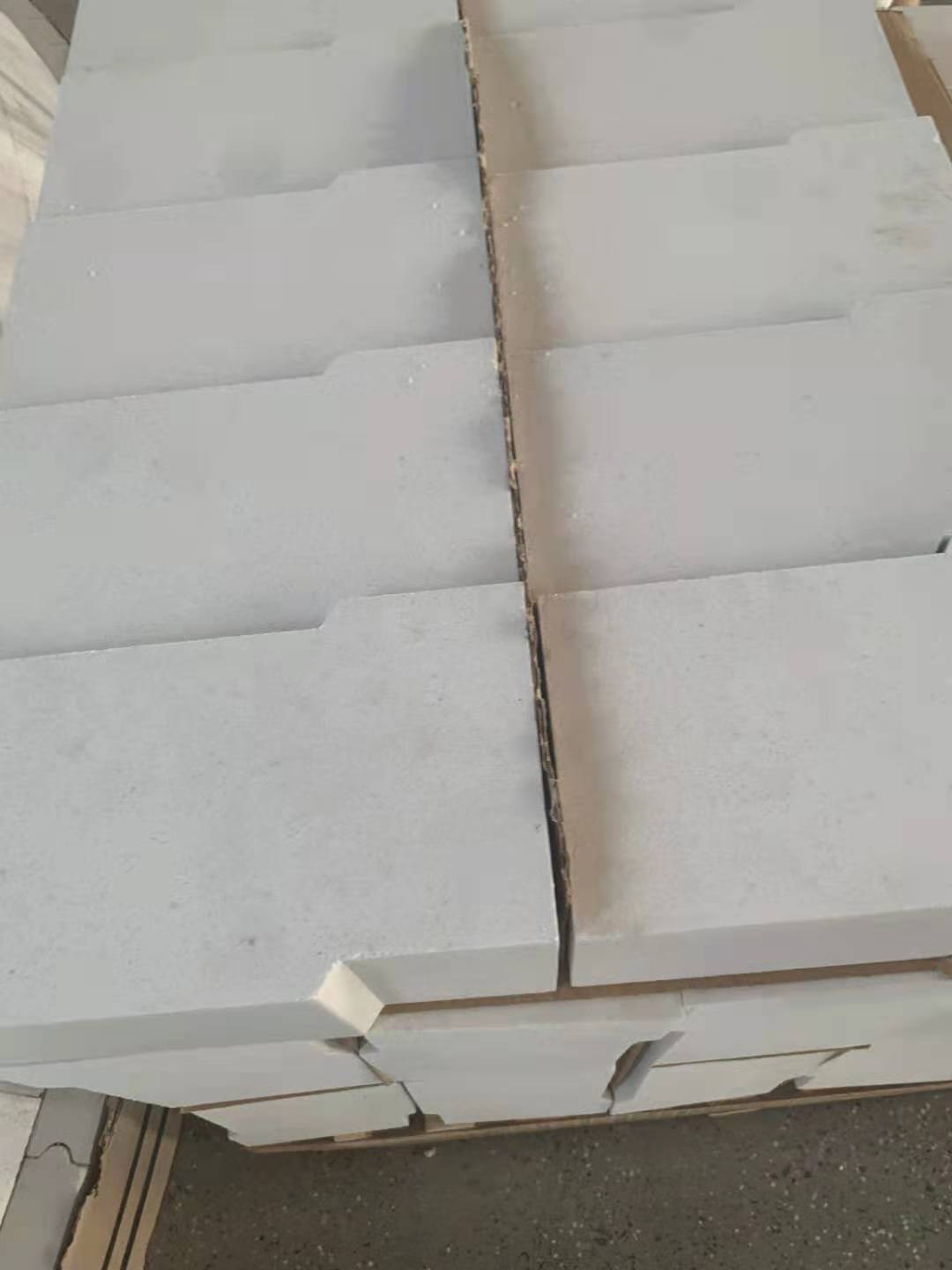 23-42% SiO2 Content Sillimanite Brick for Glass Furnace and Alkali-Free Fiber Furnace