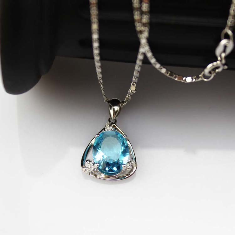 Sterling Silver Oval Blue Topaz Cubic Zirconia Pendant Necklace (P30)