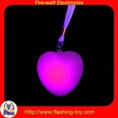 China Customized Hot Valentine Gifts PVC 3 LED Flashing heart necklace HL-C33 factory
