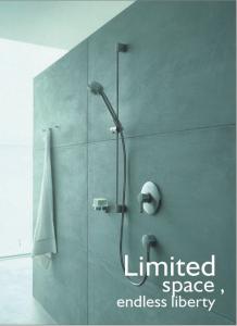 China Modern Single Lever Wall Mount Bathroom Sink Faucet Brass Concealed Taps , Polished Chrome factory