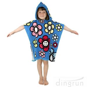 China Durable Cartoon Hooded Poncho Towels / Soft Touch Personalised Poncho Towel Dryfast factory