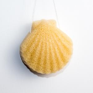 China Shower Green Tea Konjac Sponge Remove Blackhead Smooth Skin Cleanser Sponge factory