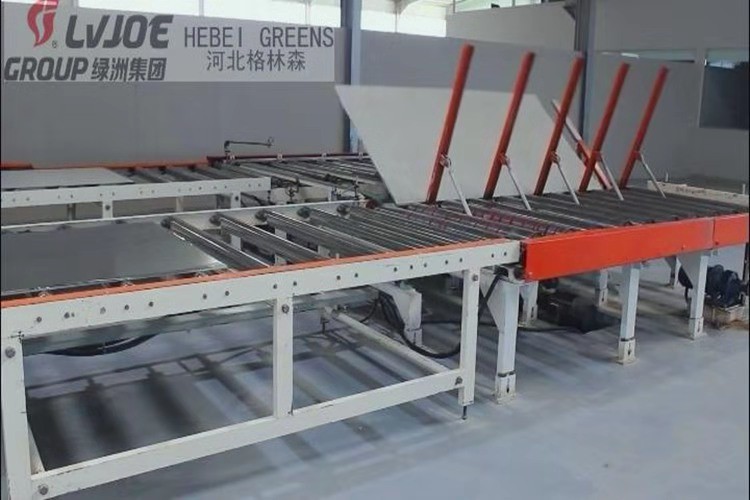 1200*600mm Fully Automated Gypsum Ceiling Tiles Making Machine With Water Glue For PVC Film