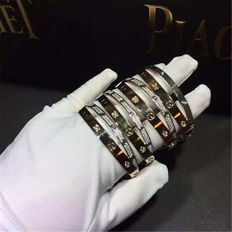 C love bracelet 18k gold white gold yellow gold rose gold diamond bracelet Jewelry factory in Shenzhen, China