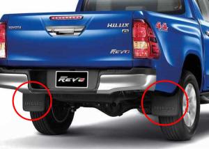 China TOYOTA Hilux Revo 2015 2016 2017 Car Mud Guards Flaps / OE Style Splash Guard factory
