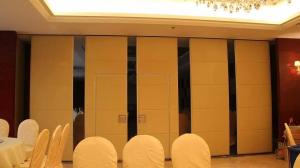 China Floor to Ceiling Panel Automatic Folding Door / Soundproof Room Dividers factory
