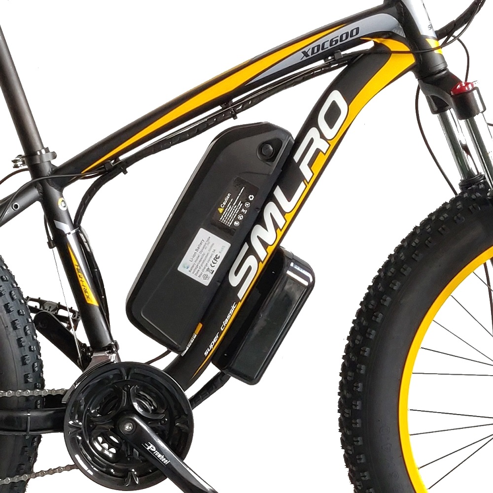Downtube 26 Inch Fat Tire Electric Bike Brushless Geared 30km/H