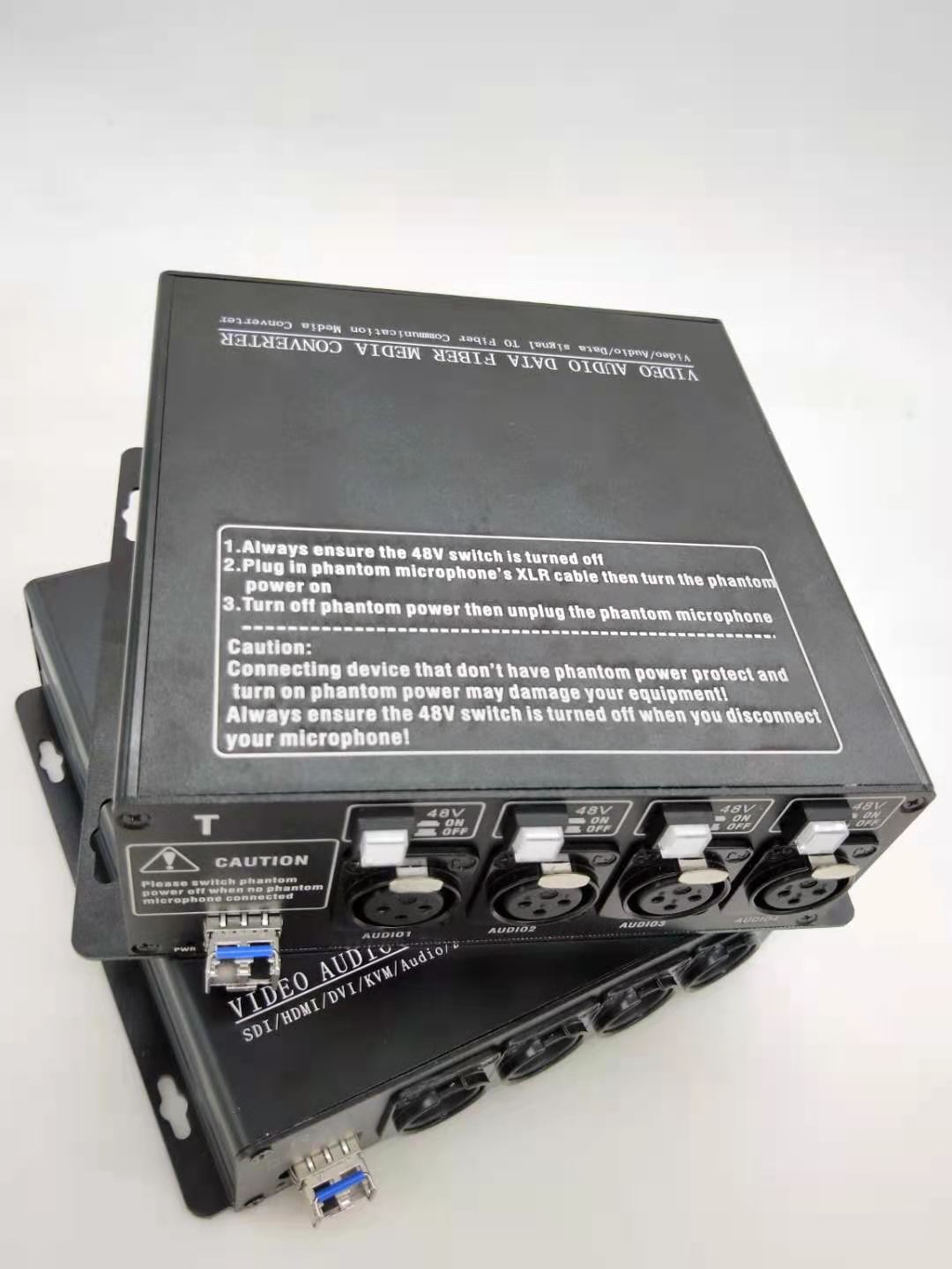 Digital xLR to fiber optic converter With Switchable 48V Phantom Power Supply