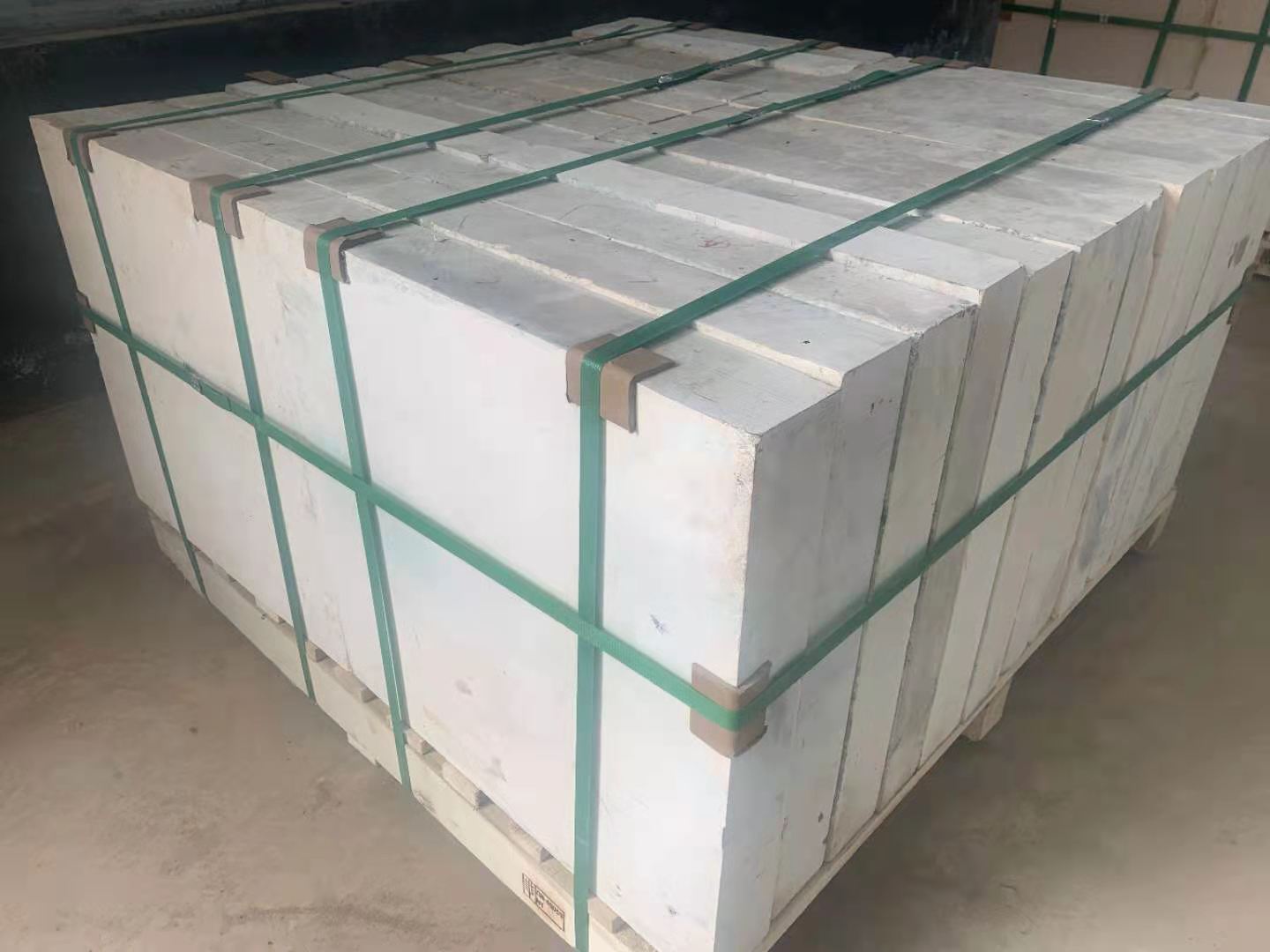 Second Hand Fused Electrocast Zircon Corundum Brick Used Bottom Plate for Glass Furnace