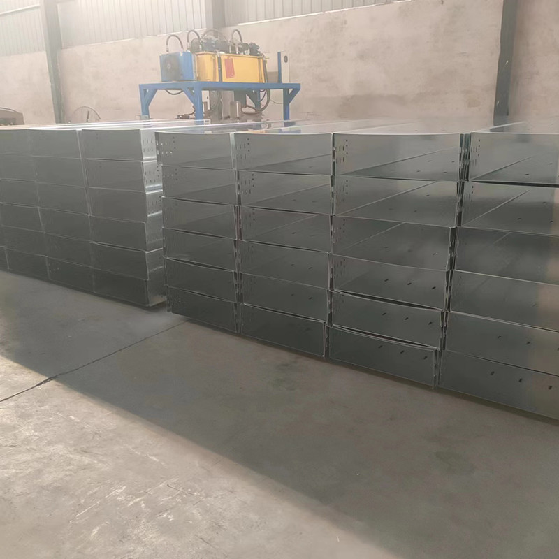 Silver Steel Cable Tray For Wall Mounted Or Ceiling Mounted Silver Installation Method Business Type Manufacture