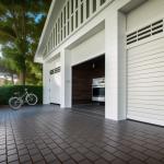 Silver Modern Aluminium Rolling Door Louver For Commercial Buildings