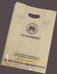 HDPE/LDPE Die Cut Patch Handle Custom Plastic Merchandise Retail Bags With Own