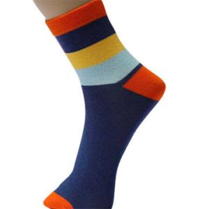 China 2016 men's hot selling combed cotton socks factory