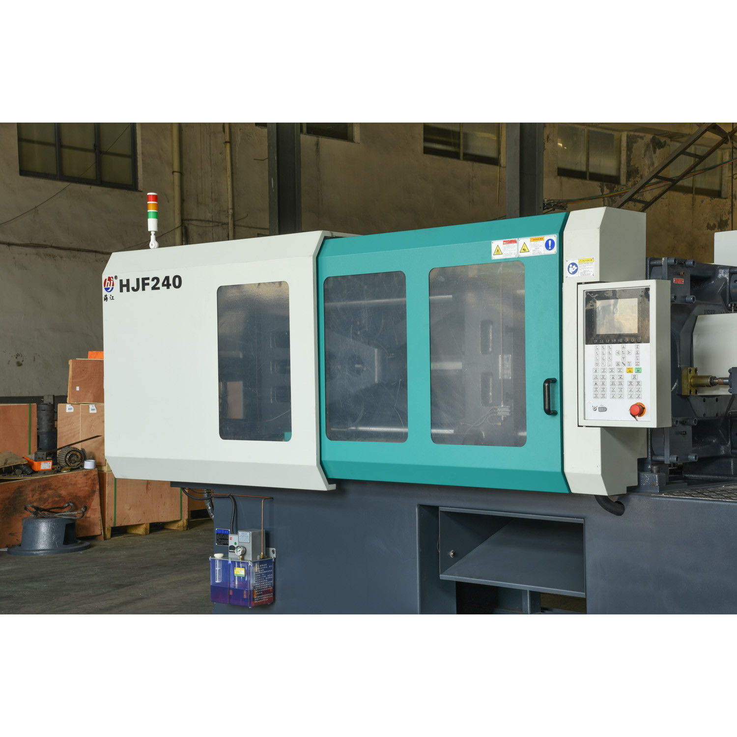 150-420mm PET Preform Molding Machine With 50-100 Mm Nozzle Stroke And 2-4 Ton Nozzle Force