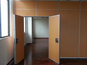 China Modern Hall Acoustic Room Divider Movable Partition For Wedding factory