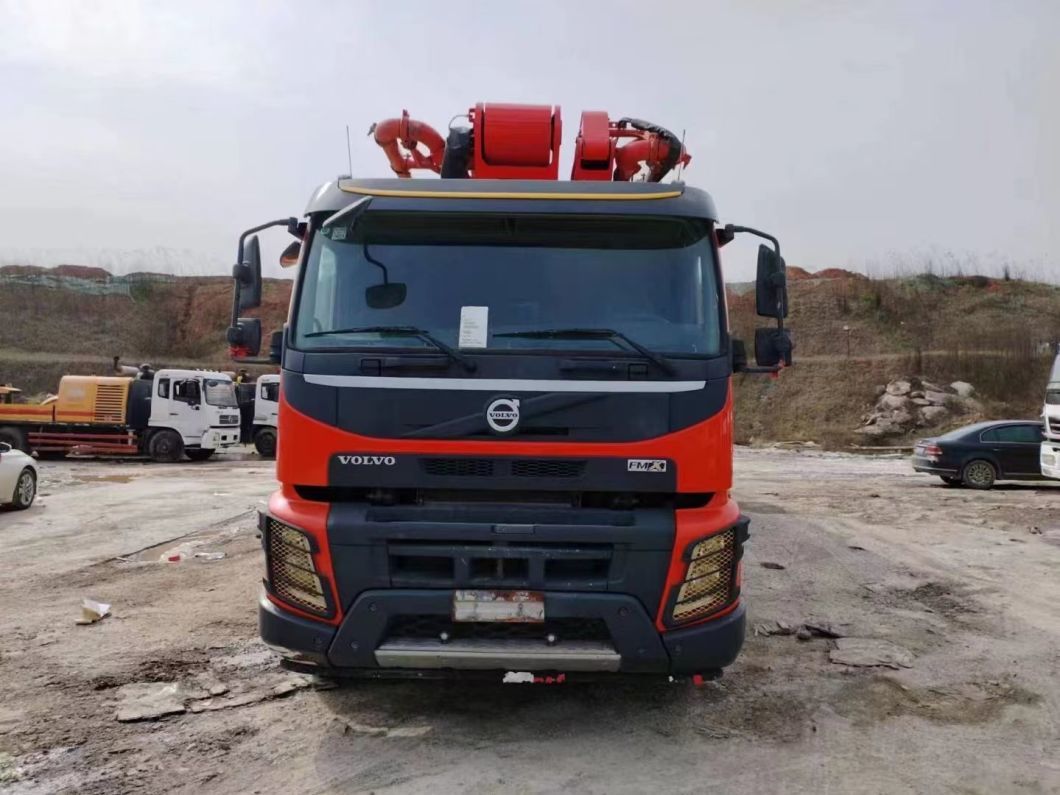 Heavy Equipment 66m Concrete Boom Pump Concrete Mixer Truck Truck Mounted Pump