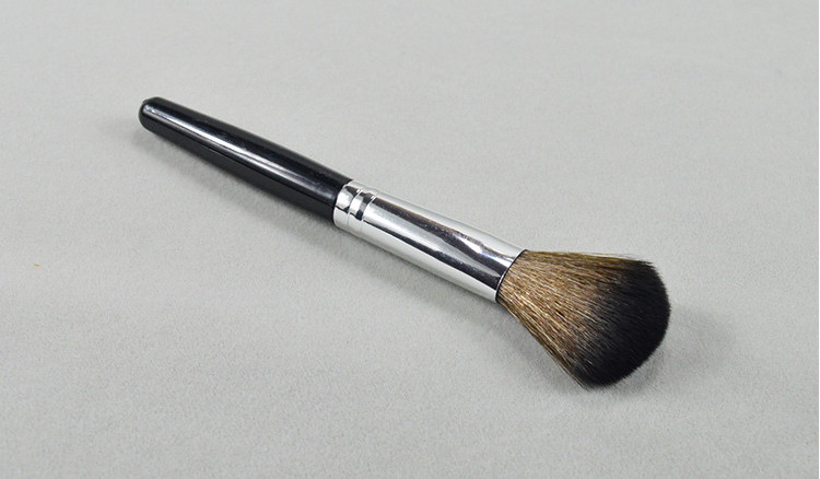Colorful Angled Top Makeup Brush Power Foundation Blush Concealer Contour Blending Highlight Cheek Brush Beauty Tool