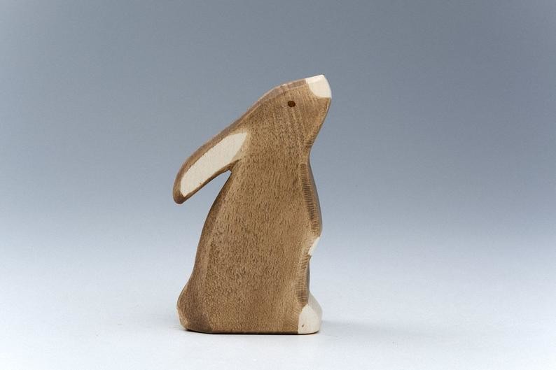 Natural Color Carved Wooden Cow Toy With Hardwood Birch Oak Material