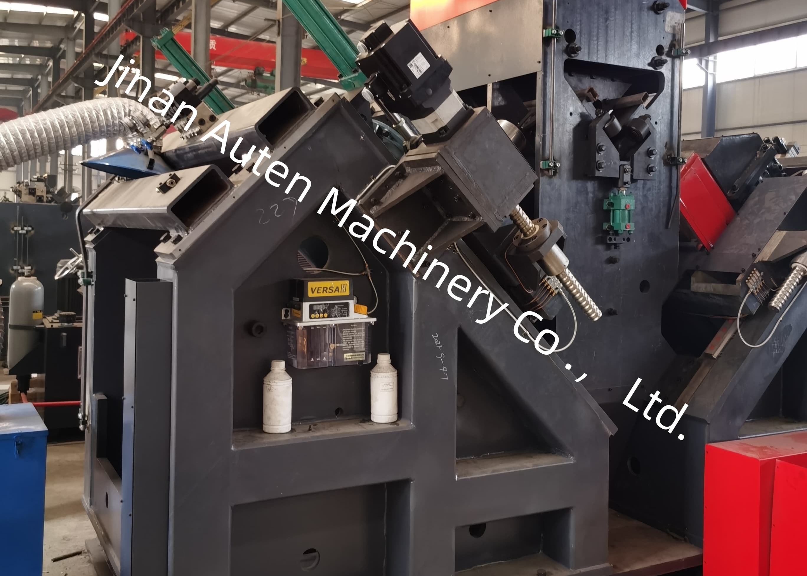 3 Drills On Each Side CNC Angle Drilling And Tapping Machine Line 40m/min Feeding Speed Of Angle