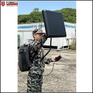 China 433MHz 900MHz Backpack Anti Drone Jammer Signal With Internal Battery factory