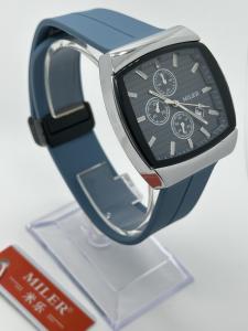 China Stylish Quartz Wrist Watch with Luminous Leather Strap for Fashionable Gentlemen factory
