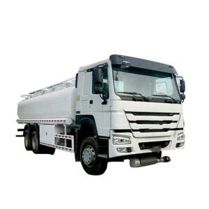 China 3Tons Euro 4 6X4 Water Tank Vehicle 20000L Truck Water Sprinkler Truck factory