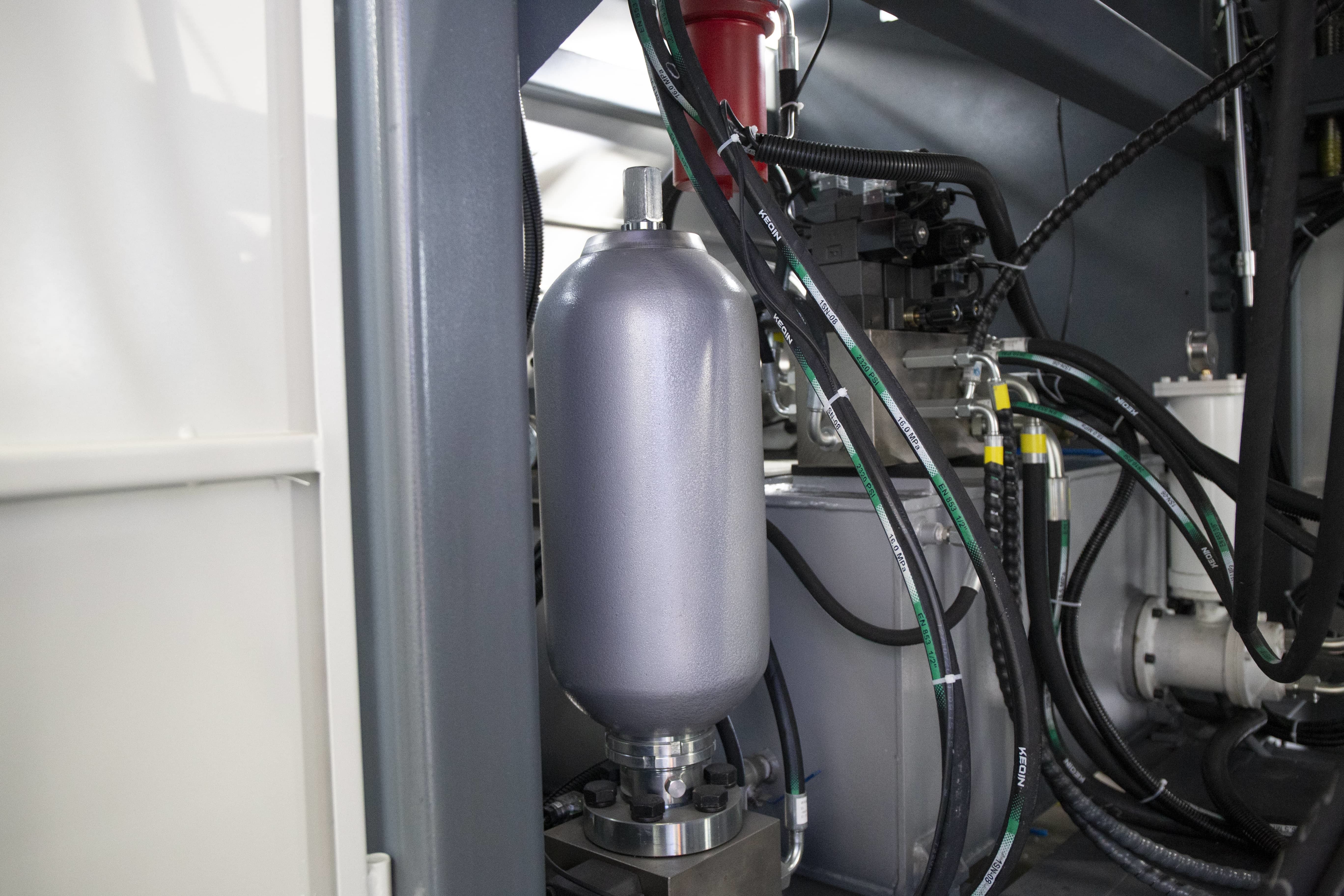 Double Station Jerry Can Extrusion Blow Molding Machine 20L 25L 30L Stackable HDPE EBM