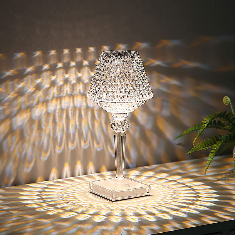 China Rechargeable Wineglass Diamond Crystal Table Lamp For Home Office factory