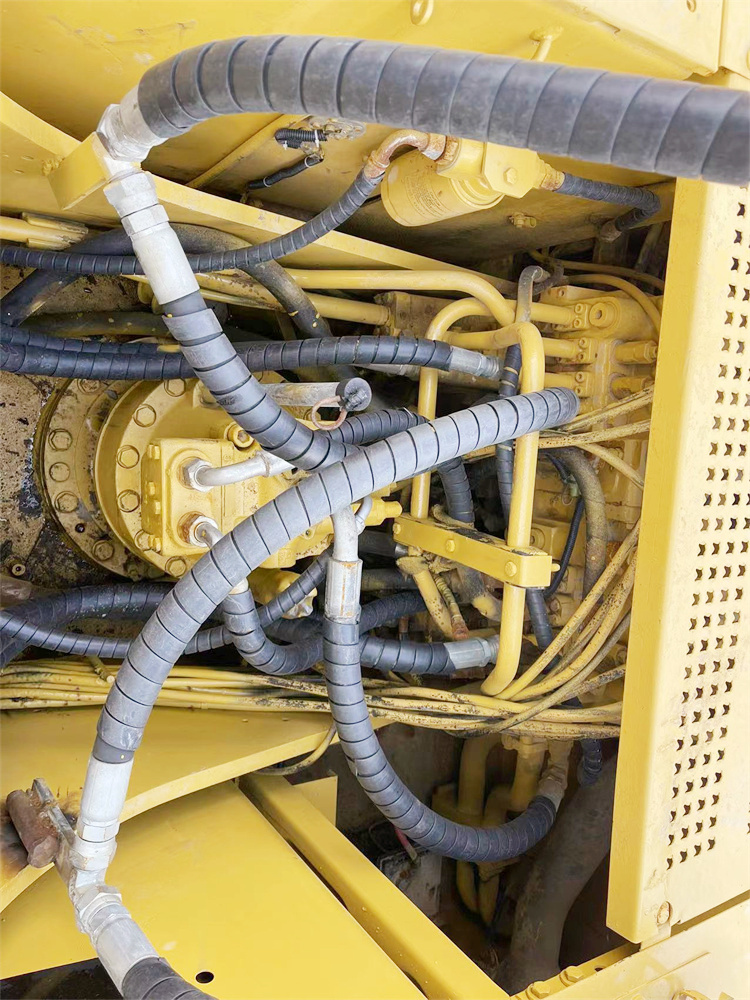 20 Ton Used Caterpillar 320BL Excavator with ORIGINAL Hydraulic Valve and Cat Engine