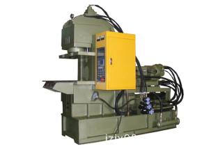 China Thin Wall Vertical Injection Molding Machine 15 Liter Hopper Cavpacity factory